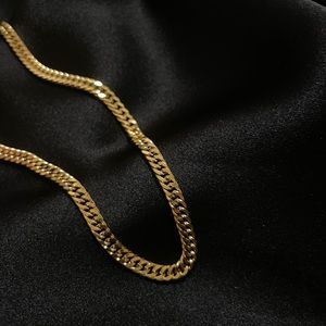 16 inch Gold Curb Link Chain Necklace